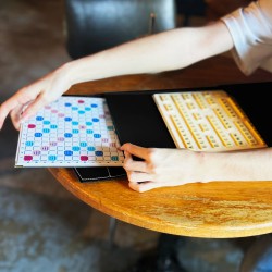 Jeu Magnétique à Trous façon maroquinerie