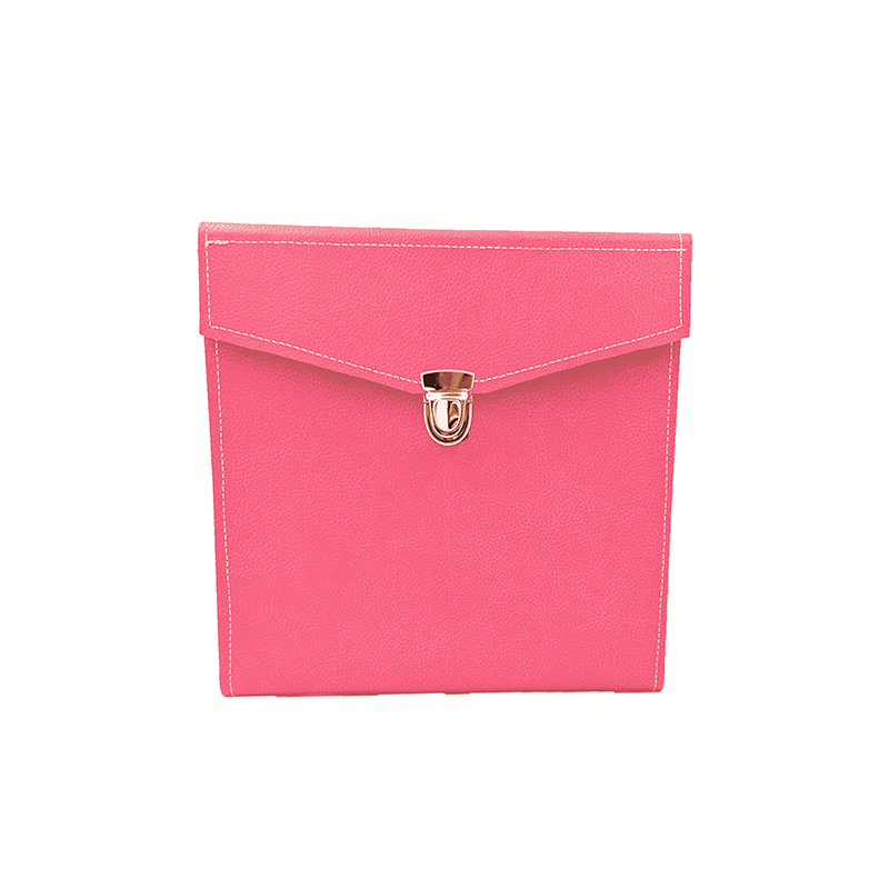 Housse façon maroquinerie