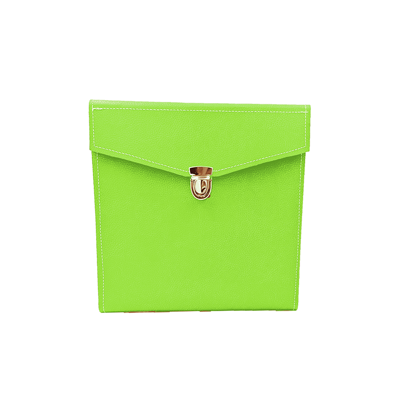 Housse façon maroquinerie